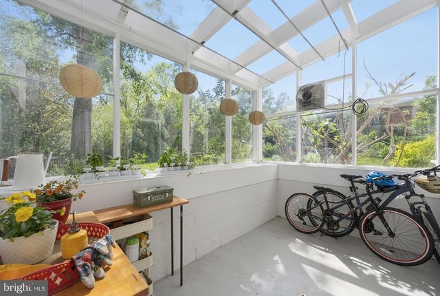2103 MARTHAS RD, Alexandria, VA 22307