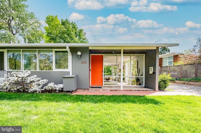 2103 MARTHAS RD, Alexandria, VA 22307