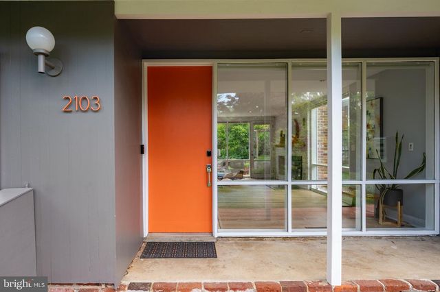 2103 MARTHAS RD, Alexandria, VA 22307