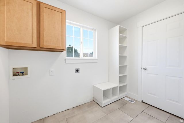 1128 N MUSTANG LN, Saratoga Springs, UT 84045