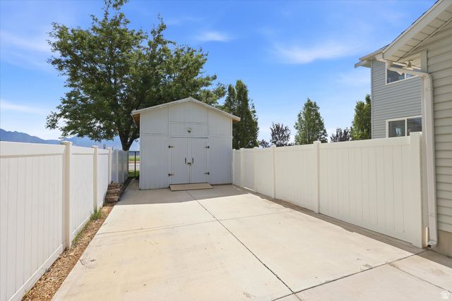1128 N MUSTANG LN, Saratoga Springs, UT 84045