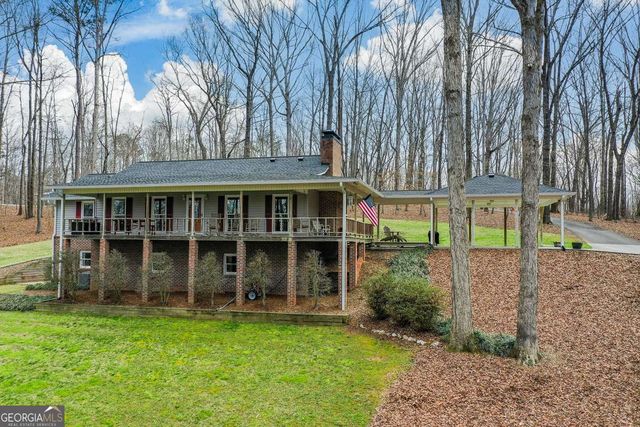 883 Tilley Road, Talking Rock, GA 30175