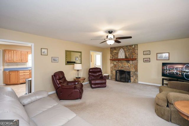 883 Tilley Road, Talking Rock, GA 30175