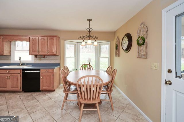 883 Tilley Road, Talking Rock, GA 30175