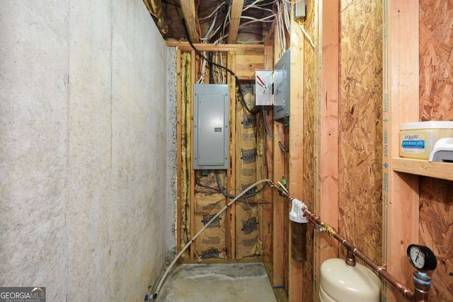 883 Tilley Road, Talking Rock, GA 30175