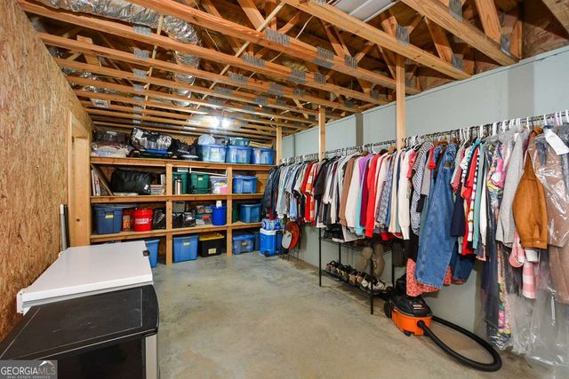 883 Tilley Road, Talking Rock, GA 30175