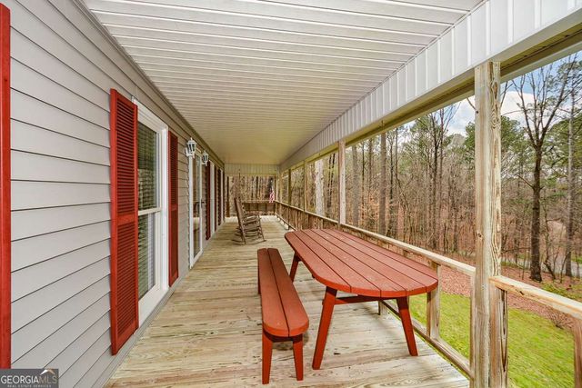 883 Tilley Road, Talking Rock, GA 30175