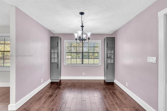 15120 Roberts Way, Loxahatchee, FL 33470