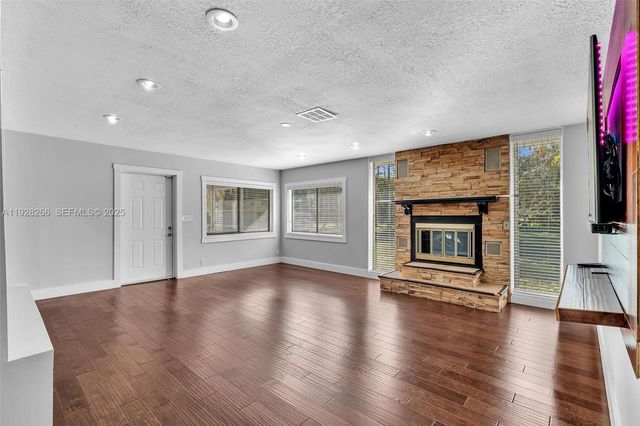 15120 Roberts Way, Loxahatchee, FL 33470