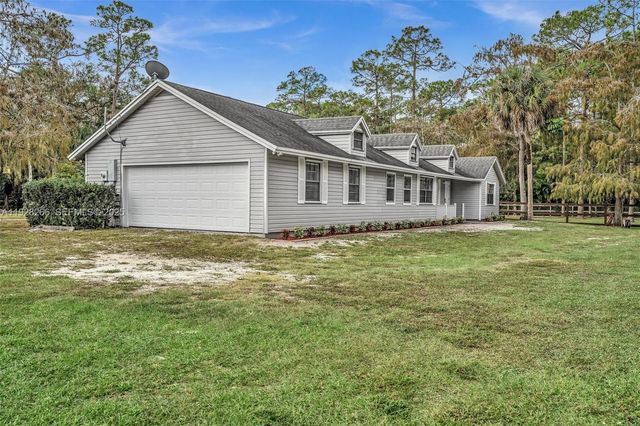 15120 Roberts Way, Loxahatchee, FL 33470