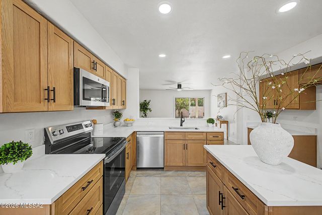 5364 N Entrada De Sabino, Tucson, AZ 85750