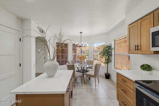 5364 N Entrada De Sabino, Tucson, AZ 85750