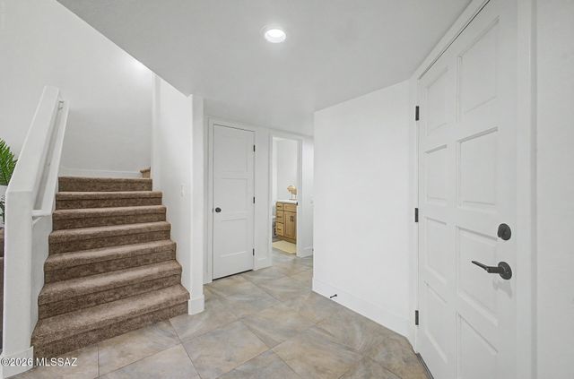 5364 N Entrada De Sabino, Tucson, AZ 85750