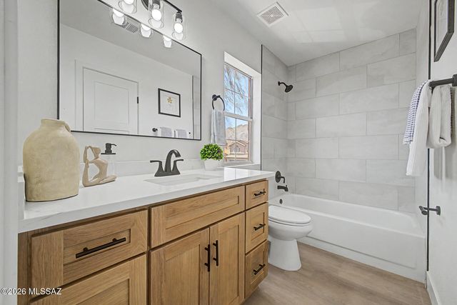 5364 N Entrada De Sabino, Tucson, AZ 85750