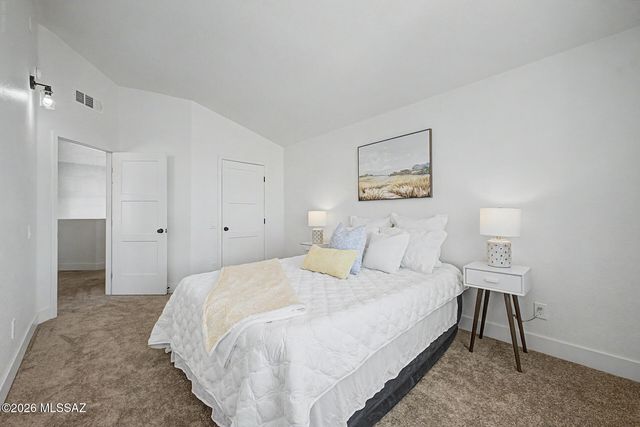 5364 N Entrada De Sabino, Tucson, AZ 85750