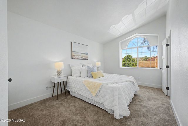 5364 N Entrada De Sabino, Tucson, AZ 85750