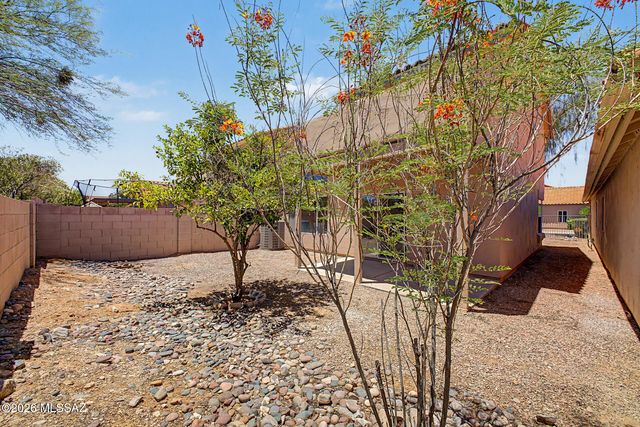 5364 N Entrada De Sabino, Tucson, AZ 85750