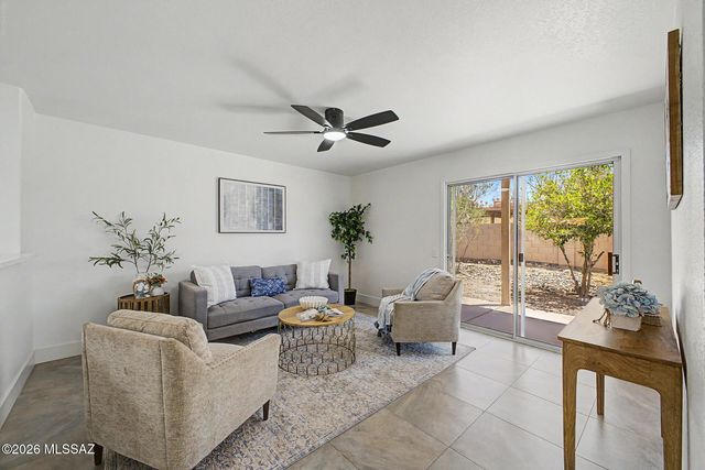 5364 N Entrada De Sabino, Tucson, AZ 85750