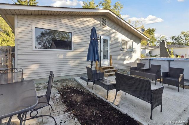 32155 Melton Street, Westland, MI 48186