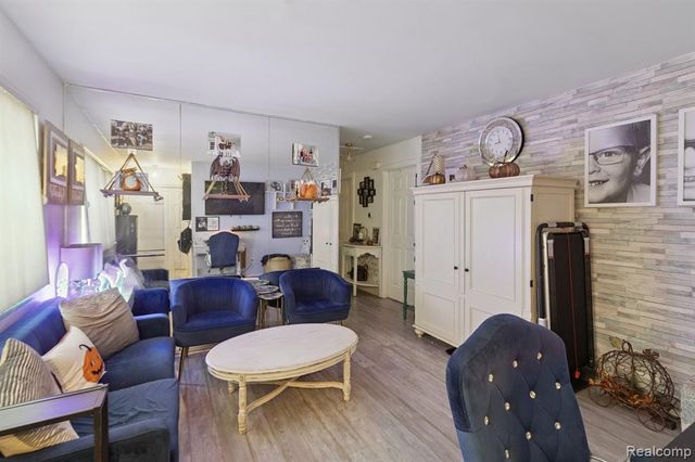 32155 Melton Street, Westland, MI 48186