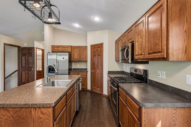 10611 Kyle Court N, Brooklyn Park, MN 55443