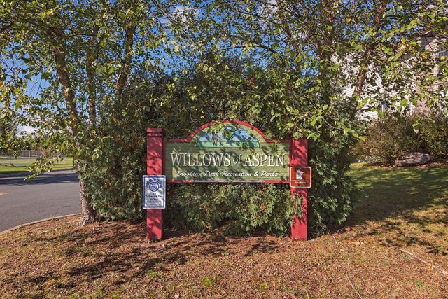 10611 Kyle Court N, Brooklyn Park, MN 55443