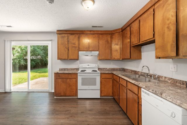 110 Bee Street, Summerville, SC 29483