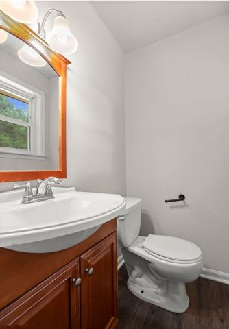 110 Bee Street, Summerville, SC 29483