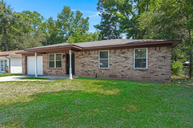 110 Bee Street, Summerville, SC 29483
