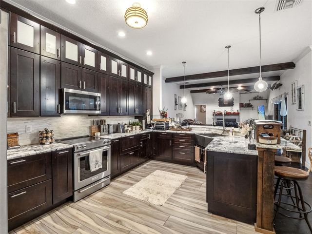 6030 MILLSTREAM DR, Groveland, FL 34736