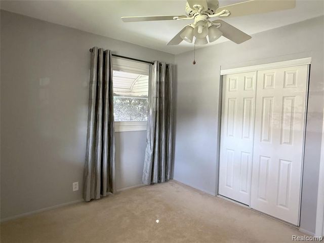 29855 Tamarack Court, Flat Rock, MI 48134