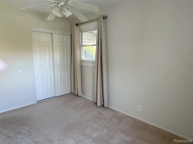 29855 Tamarack Court, Flat Rock, MI 48134