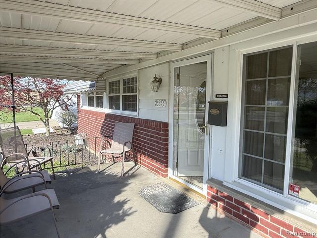 29855 Tamarack Court, Flat Rock, MI 48134