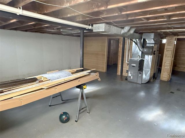 29855 Tamarack Court, Flat Rock, MI 48134