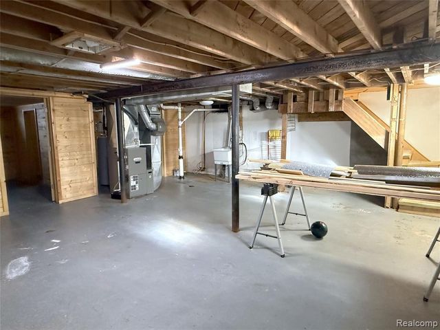 29855 Tamarack Court, Flat Rock, MI 48134