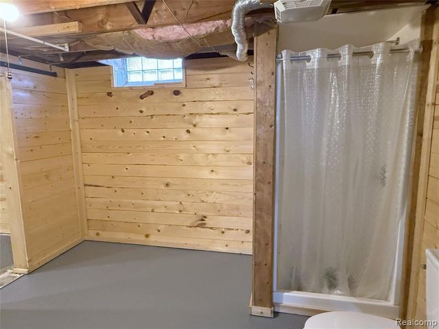 29855 Tamarack Court, Flat Rock, MI 48134