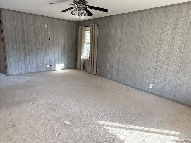 29855 Tamarack Court, Flat Rock, MI 48134