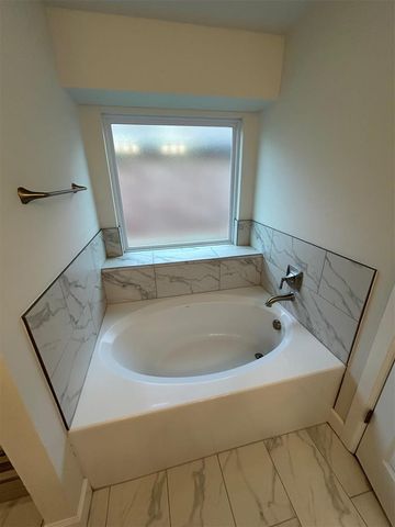 2525 NW 196th Street, Edmond, OK 73012