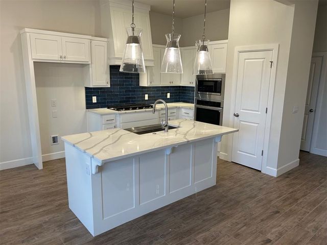 2525 NW 196th Street, Edmond, OK 73012