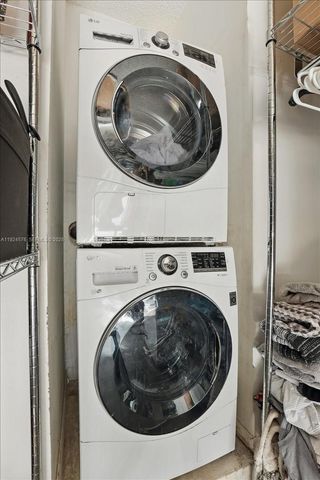 5874 SW 97th Ter, Cooper City, FL 33328