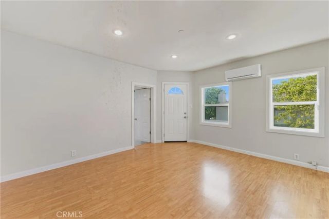 833 N Humphreys, Los Angeles, CA 90022