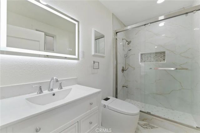 833 N Humphreys, Los Angeles, CA 90022