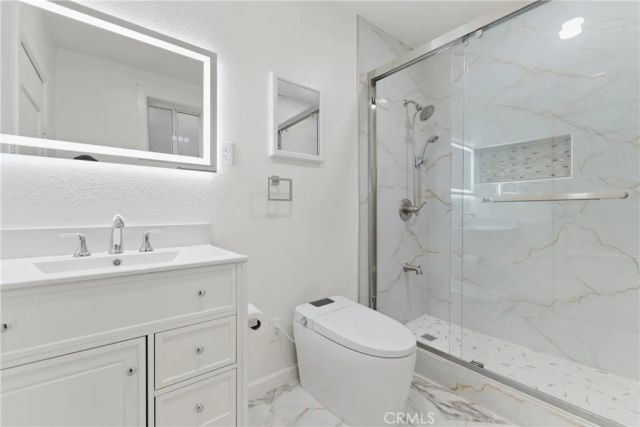 833 N Humphreys, Los Angeles, CA 90022