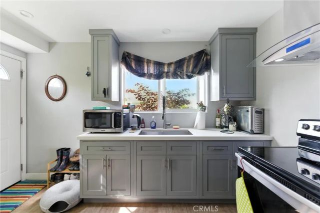 833 N Humphreys, Los Angeles, CA 90022