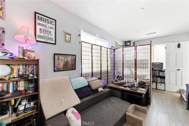 833 N Humphreys, Los Angeles, CA 90022