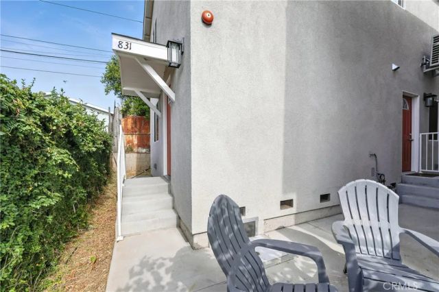 833 N Humphreys, Los Angeles, CA 90022