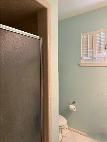 1118 Lincoln, Alice, TX 78332