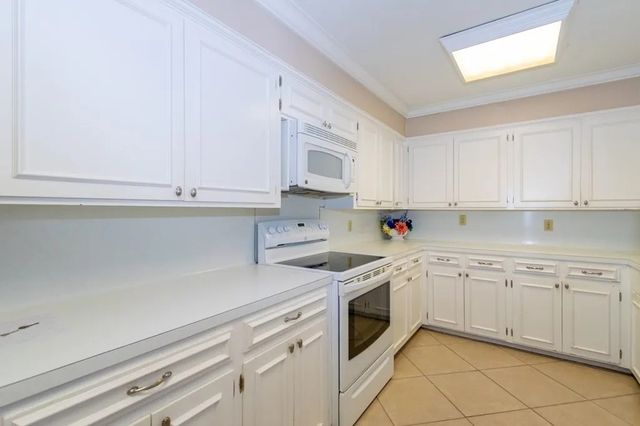 1118 Lincoln, Alice, TX 78332