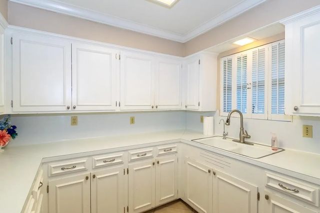 1118 Lincoln, Alice, TX 78332