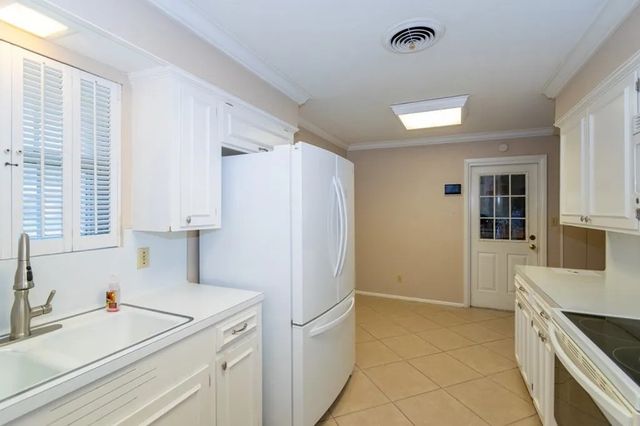 1118 Lincoln, Alice, TX 78332